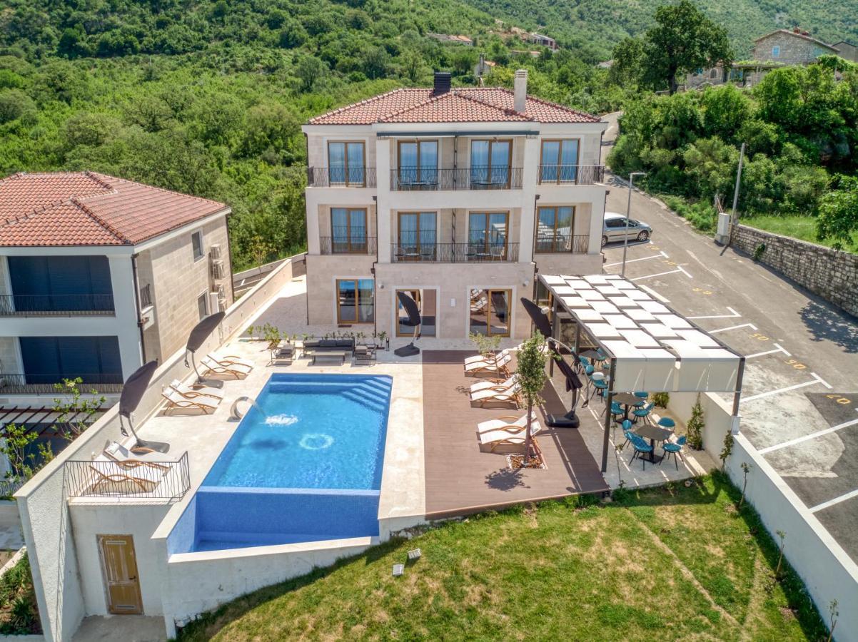 Quercus Residences Apartments Sveti Stefan Exteriör bild