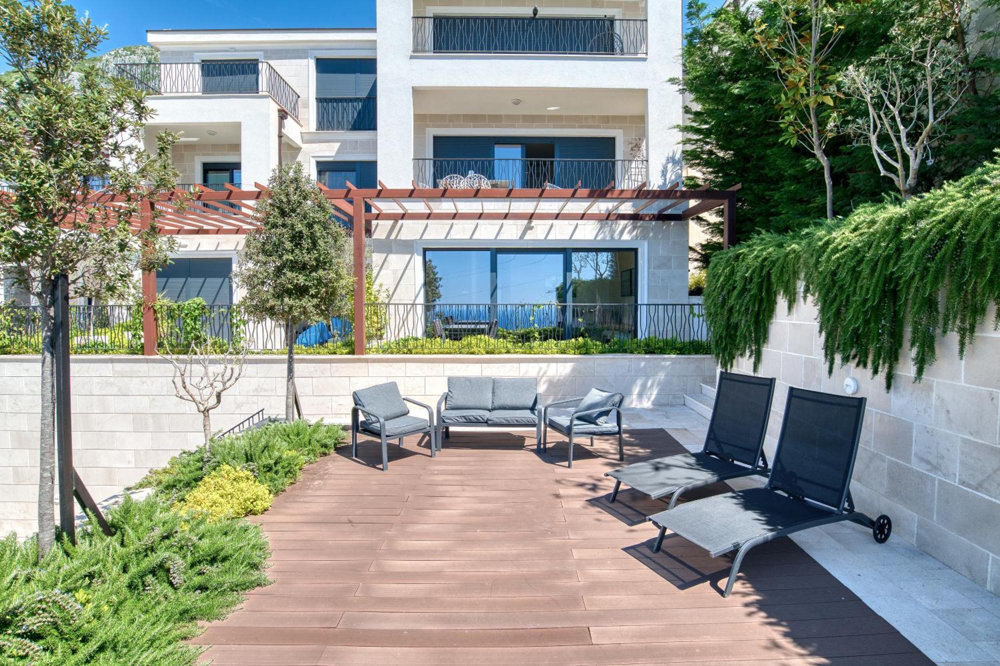 Quercus Residences Apartments Sveti Stefan Exteriör bild