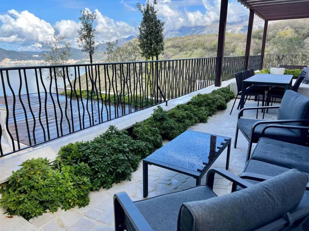 Quercus Residences Apartments Sveti Stefan Exteriör bild